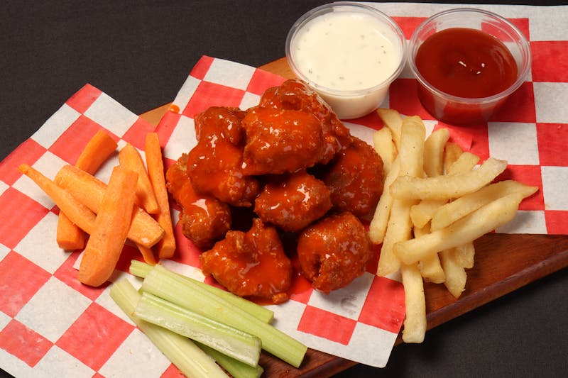 Classic Buffalo Wings with hot sauce